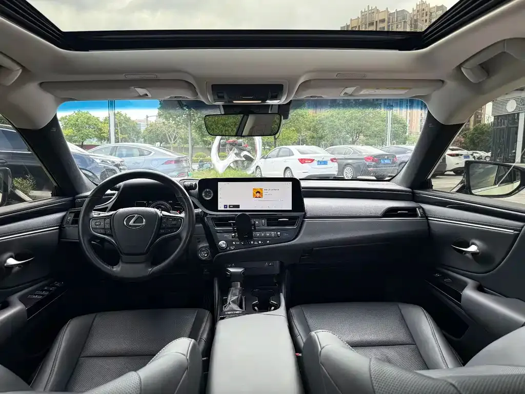 Lexus ES 2024 из CN, фото 9