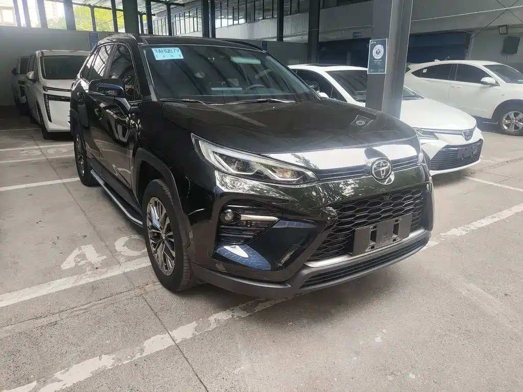 Toyota Wildlander 2023 из CN, фото 3