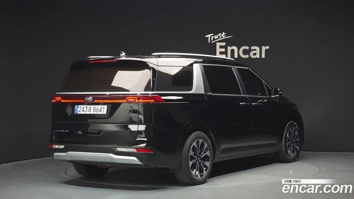 Kia Carnival 2021 из KR, фото 2