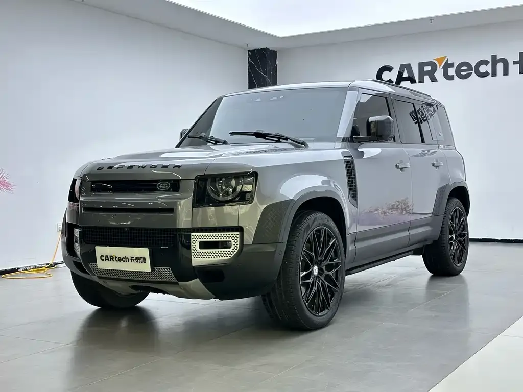 Land Rover Defender — фото 1
