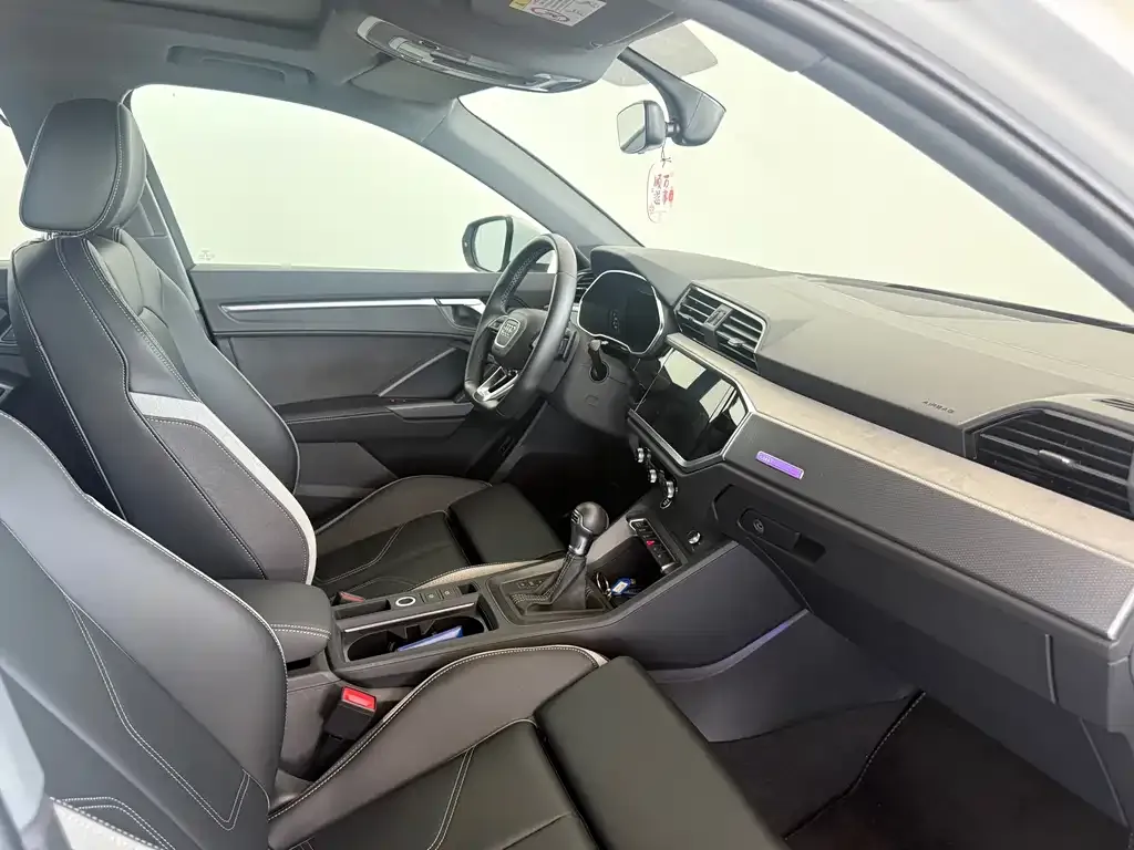 Audi Q3 2024 из CN, фото 10