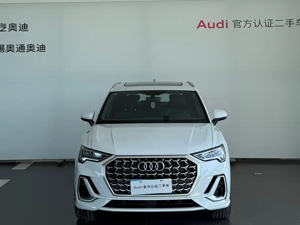 Audi Q3 2024 из CN, фото 2