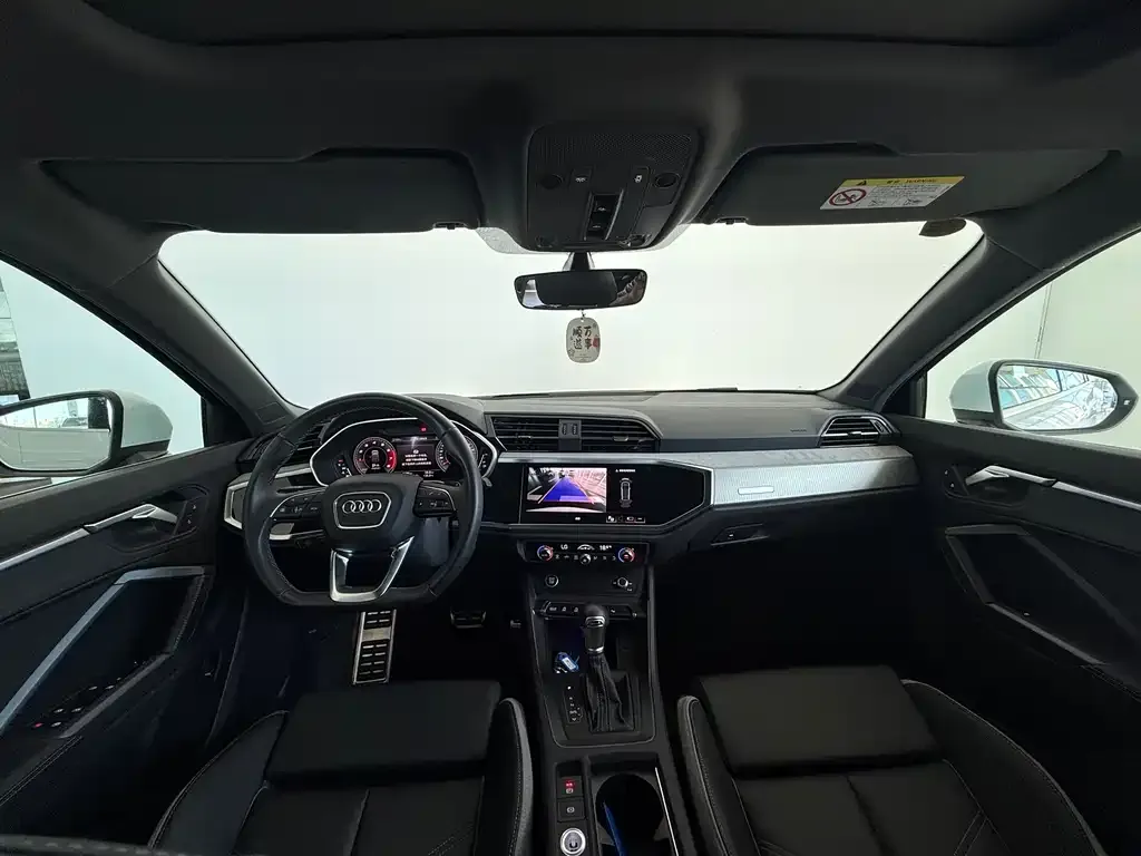 Audi Q3 2024 из CN, фото 7