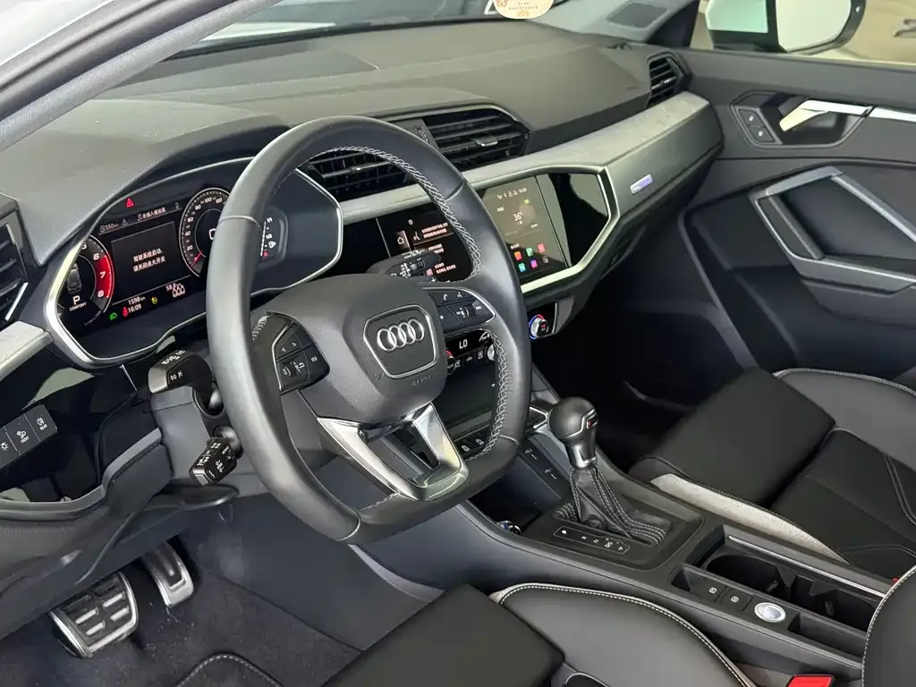 Audi Q3 2024 из CN, фото 8