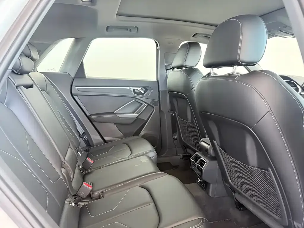 Audi Q3 2024 из CN, фото 9