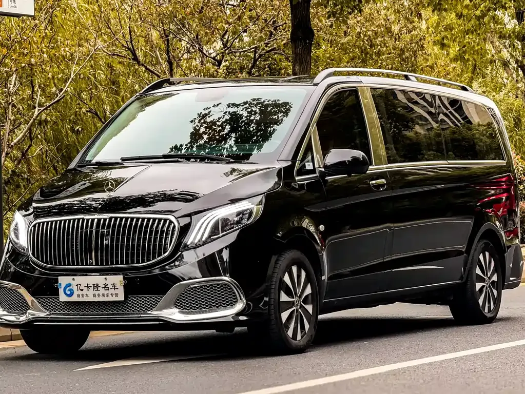 Mercedes-Benz Vito — фото 1