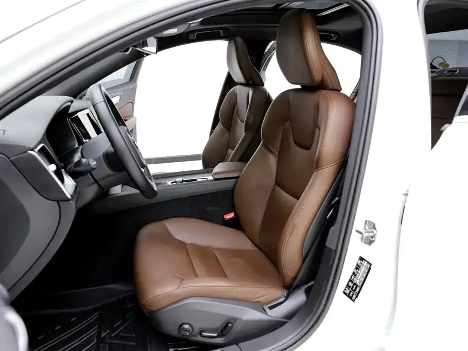 Volvo S60 2021 из CN, фото 7