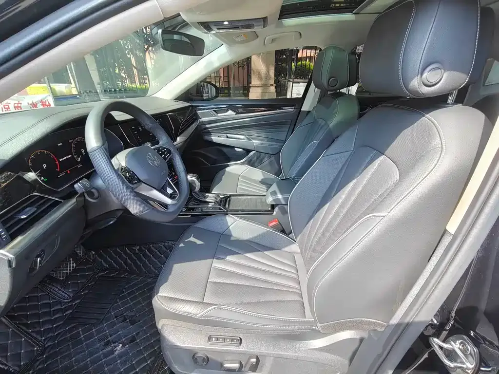 Volkswagen Passat 2024 из CN, фото 10