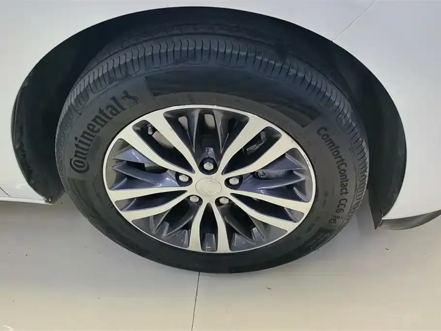 Buick GL8 2021 из CN, фото 6