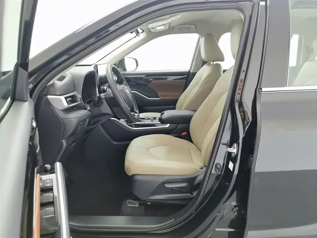 Toyota Highlander 2024 из CN, фото 10