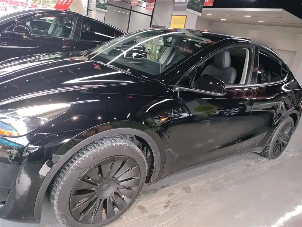 Tesla Model Y 2023 из CN, фото 5