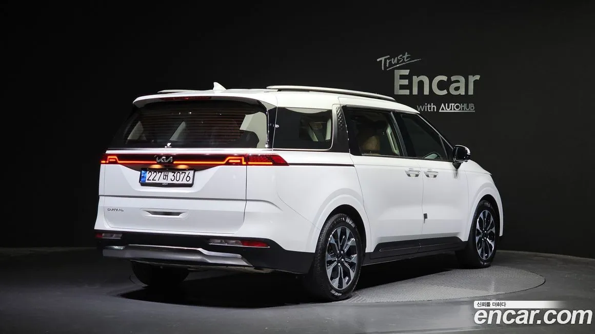 Kia Carnival 2023 из KR, фото 2