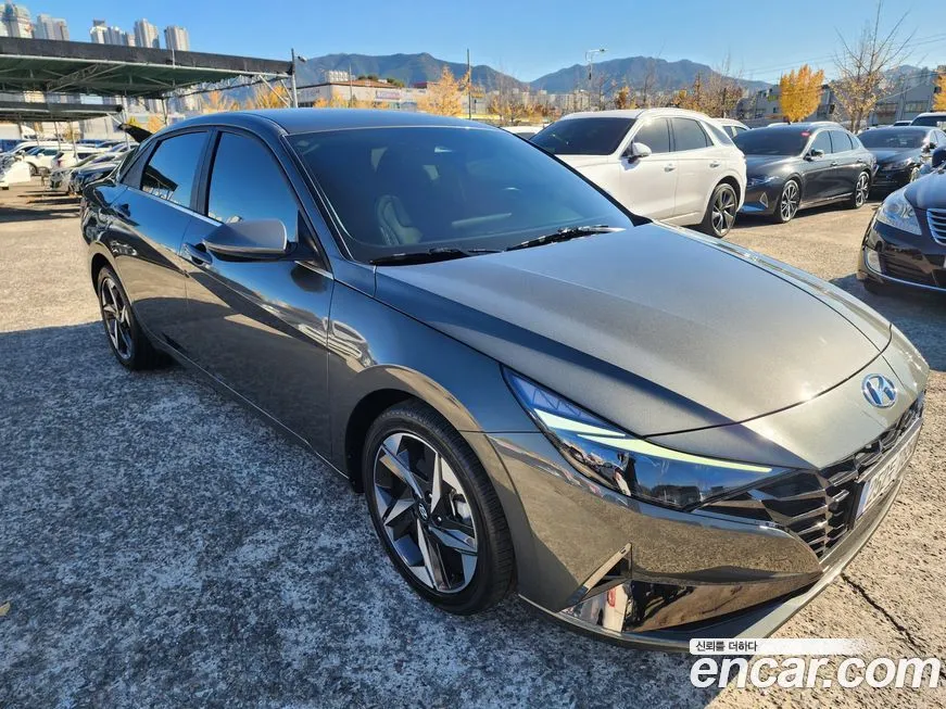 Hyundai AVANTE — фото 3