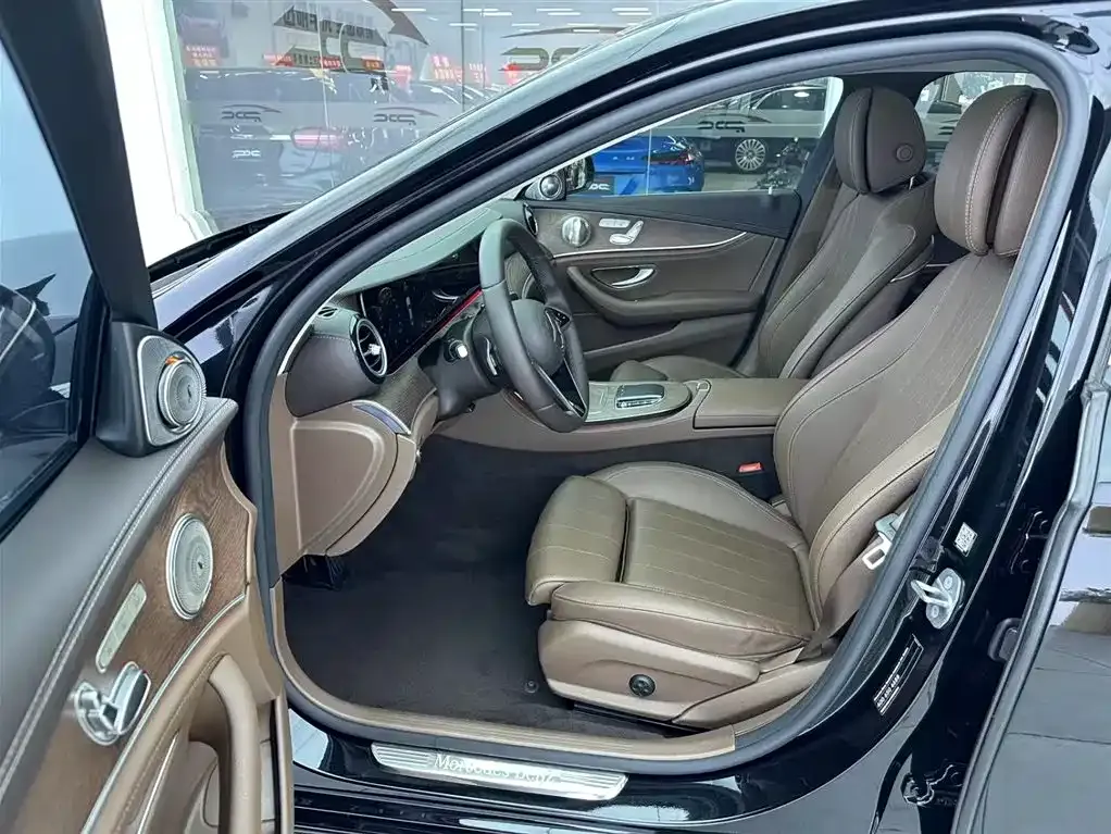 Mercedes-Benz E-Class 2022 из CN, фото 4