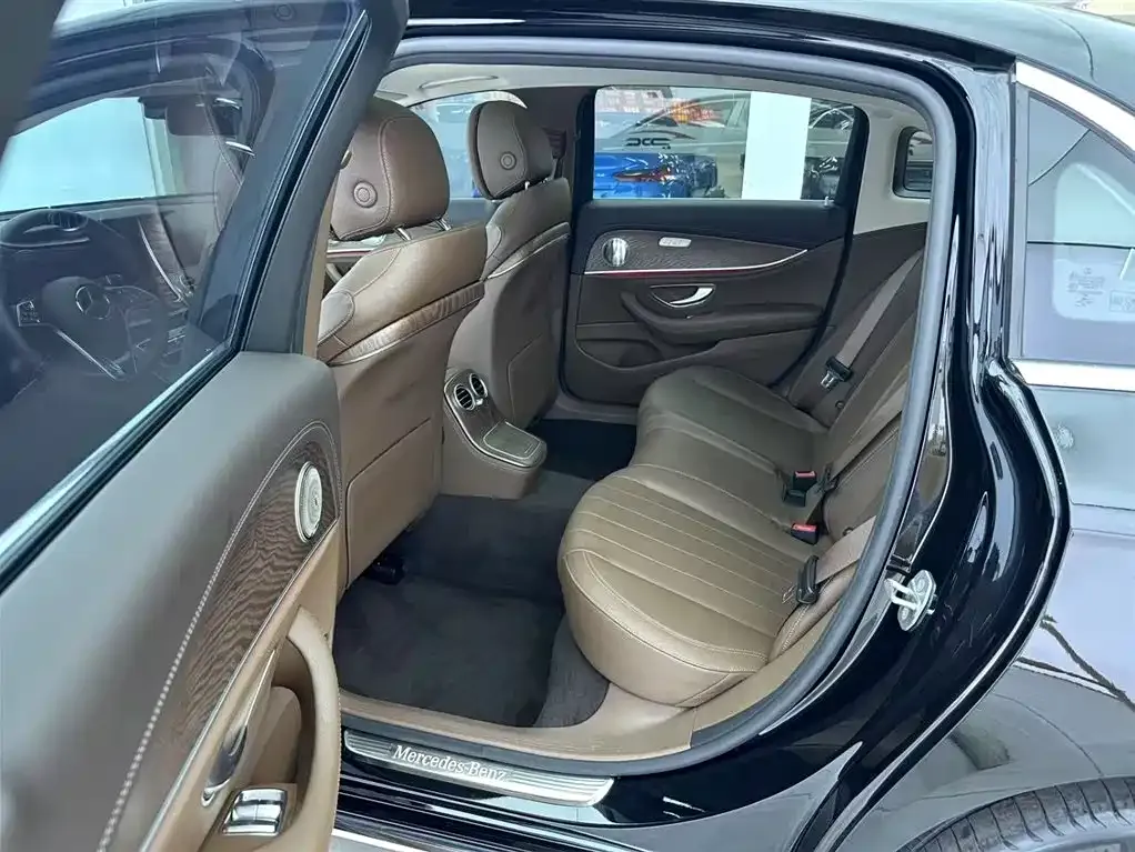 Mercedes-Benz E-Class 2022 из CN, фото 5