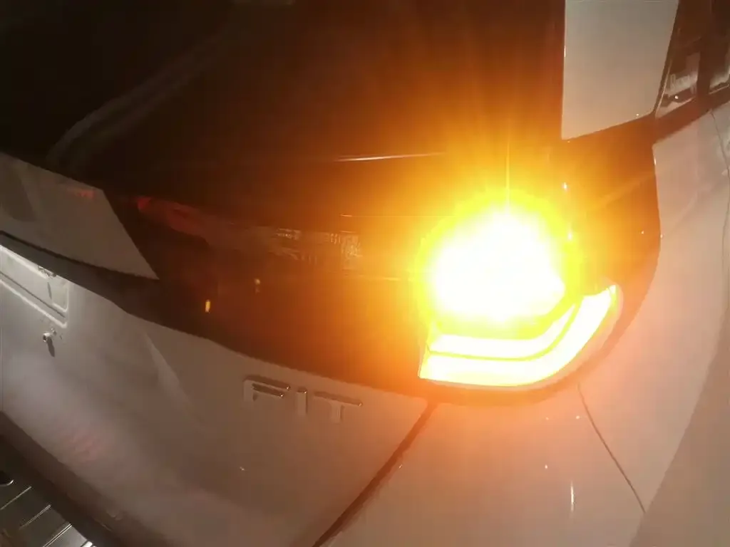 Honda Fit — фото 8