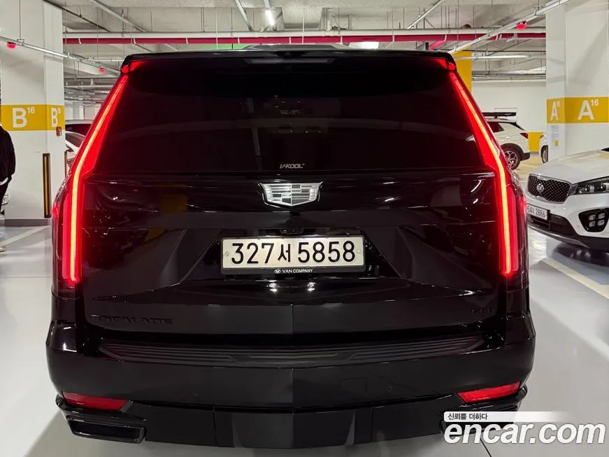 Cadillac Escalade — фото 4