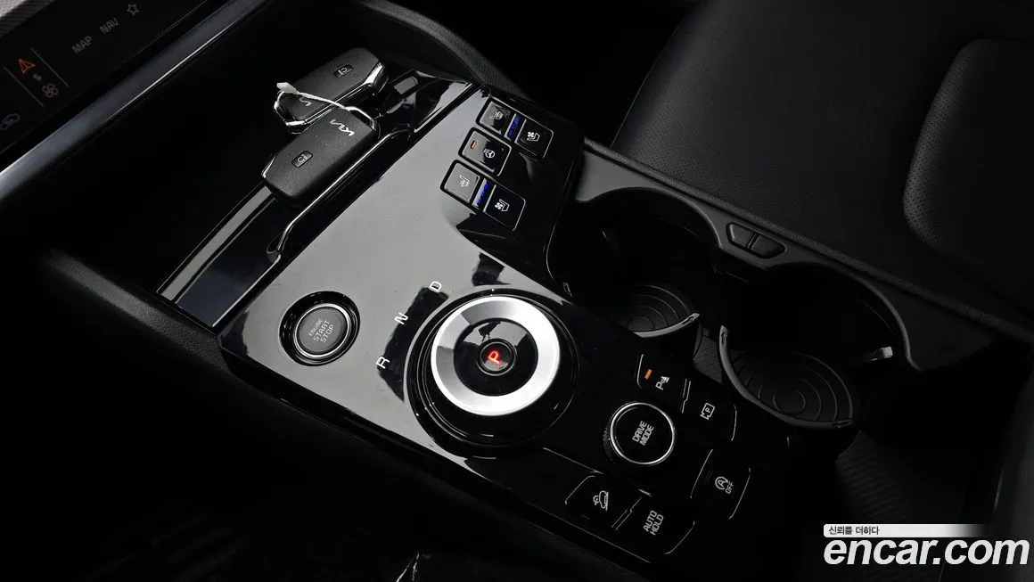 Kia Sportage — фото 9