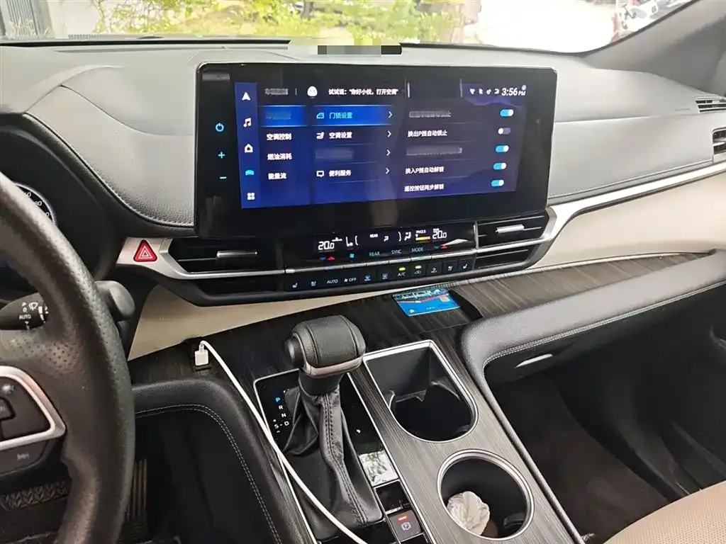 Toyota Sienna 2022 из CN, фото 6