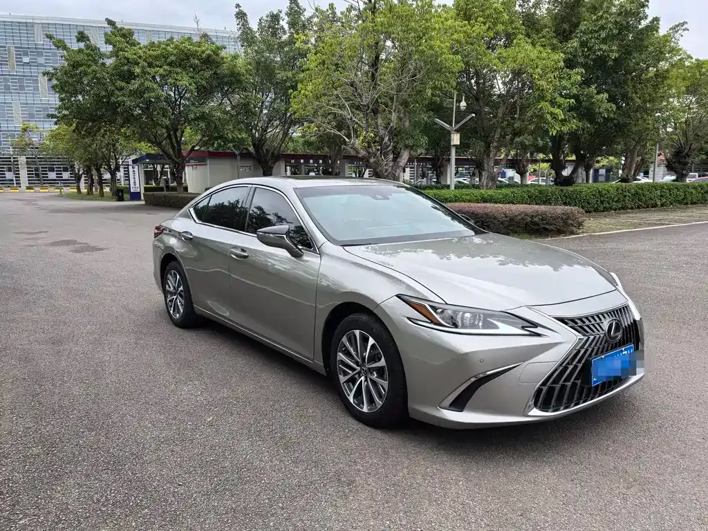 Lexus ES 2023 из CN, фото 5