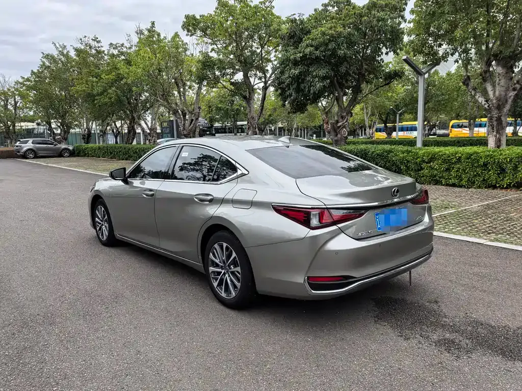 Lexus ES 2023 из CN, фото 6