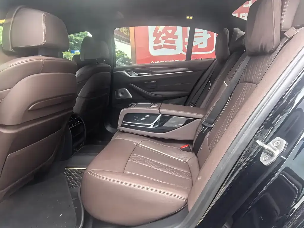 BMW 5 Series New Energy 2022 из CN, фото 8