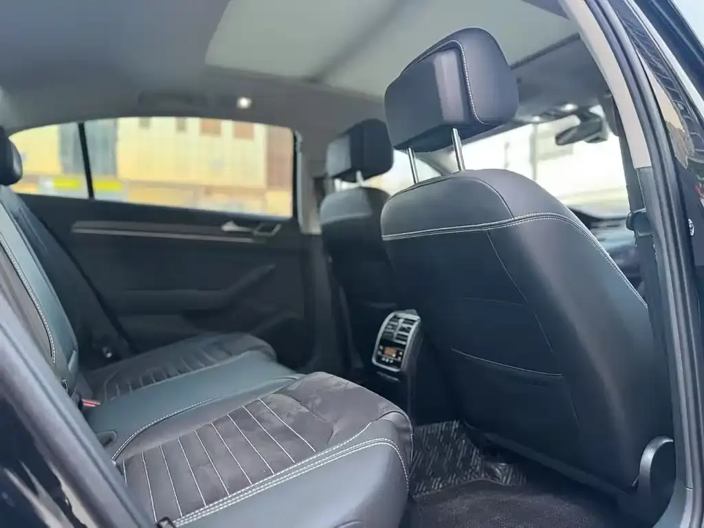 Volkswagen Magotan 2021 из CN, фото 6