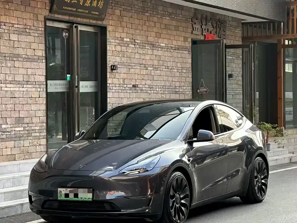 Tesla Model Y 2023 из CN, фото 1