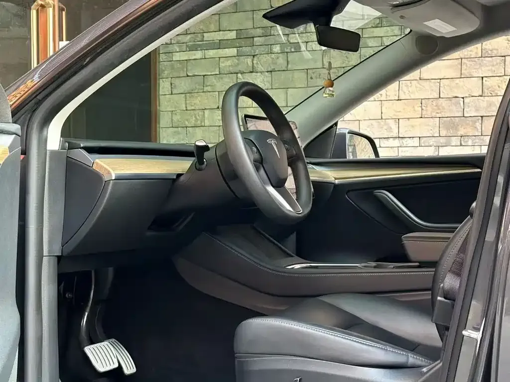 Tesla Model Y 2023 из CN, фото 5