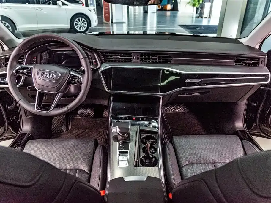 Audi A6L 2024 из CN, фото 10