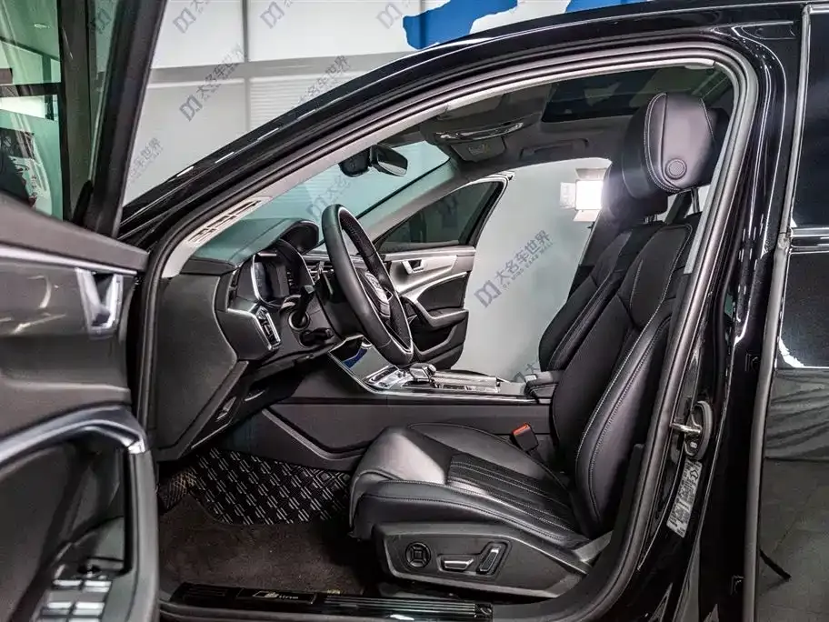 Audi A6L 2024 из CN, фото 7