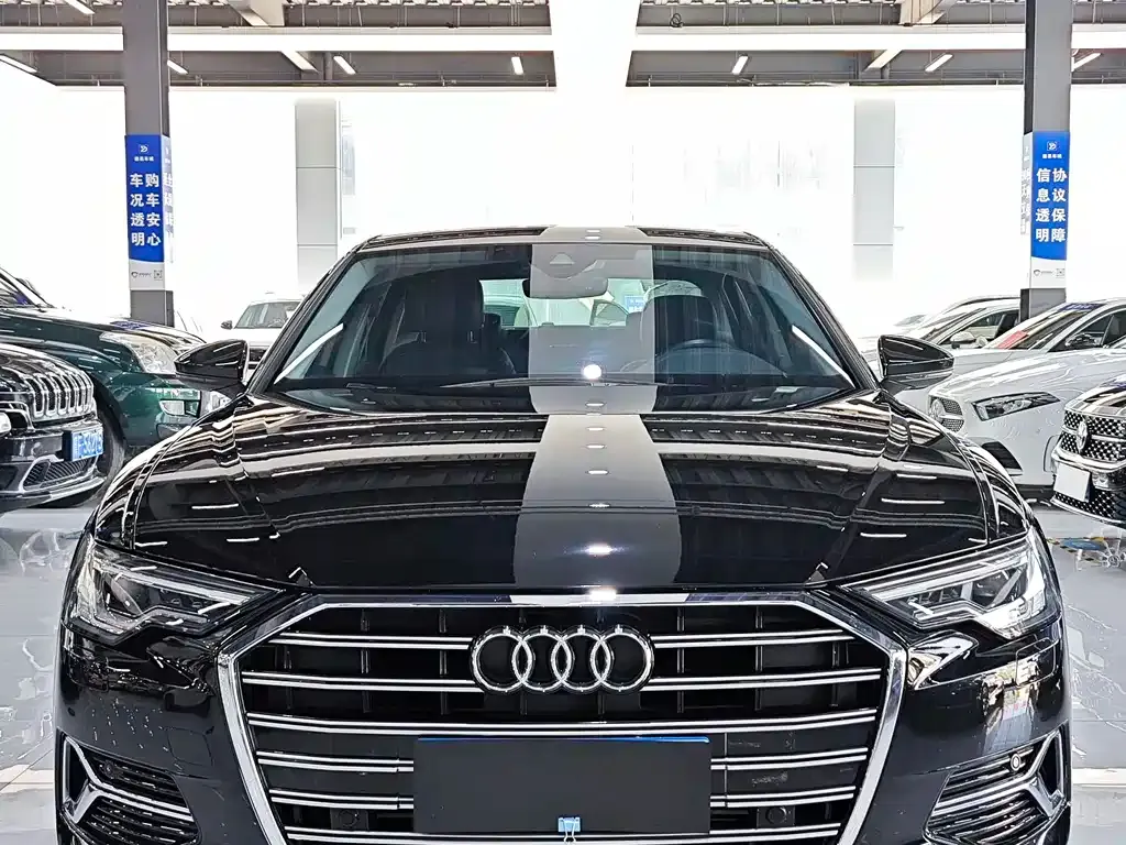 Audi A6L 2022 из CN, фото 2