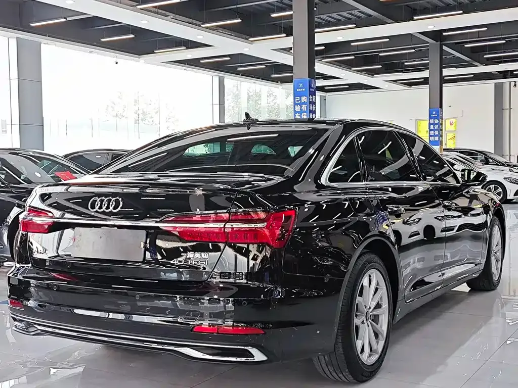 Audi A6L 2022 из CN, фото 9