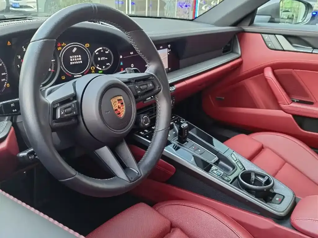 Porsche 911 2024 из CN, фото 4