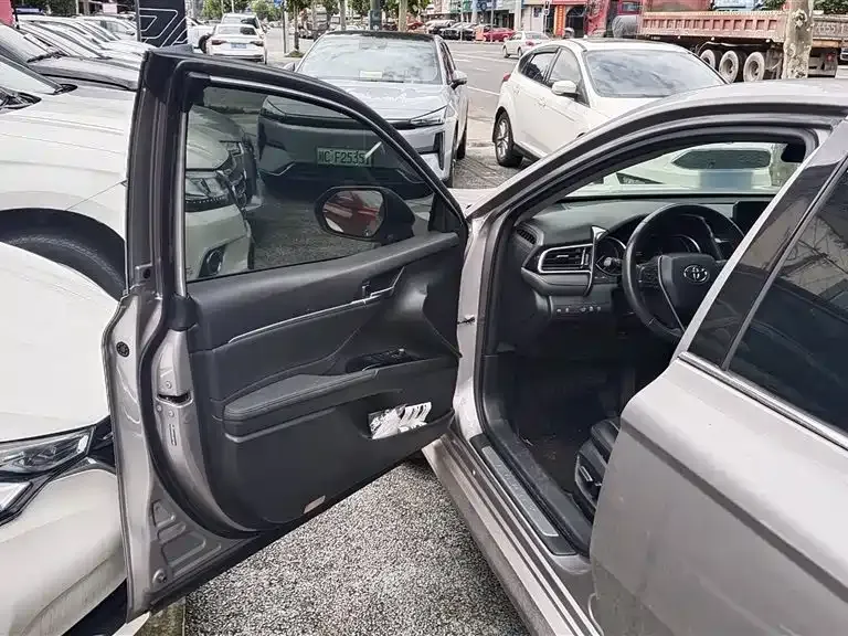 Toyota Camry 2022 из CN, фото 4