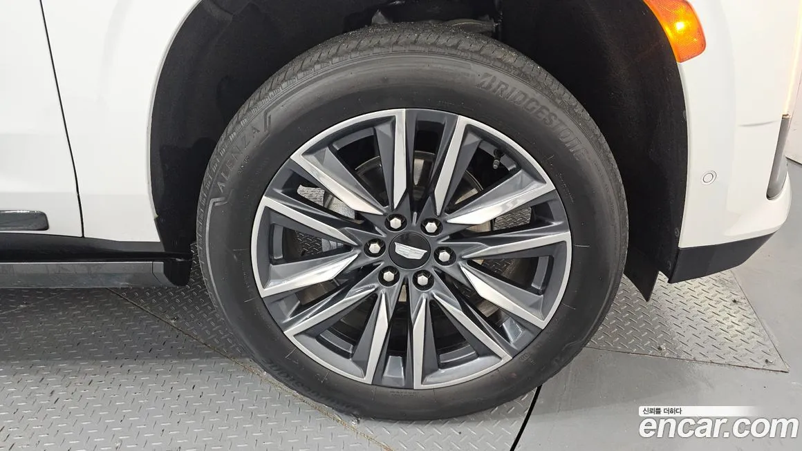 Cadillac Escalade 2022 из KR, фото 5
