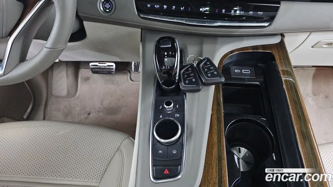 Cadillac Escalade 2022 из KR, фото 9