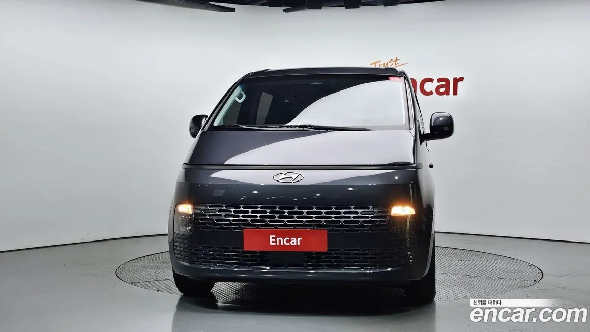 Hyundai Staria 2023 из KR, фото 3