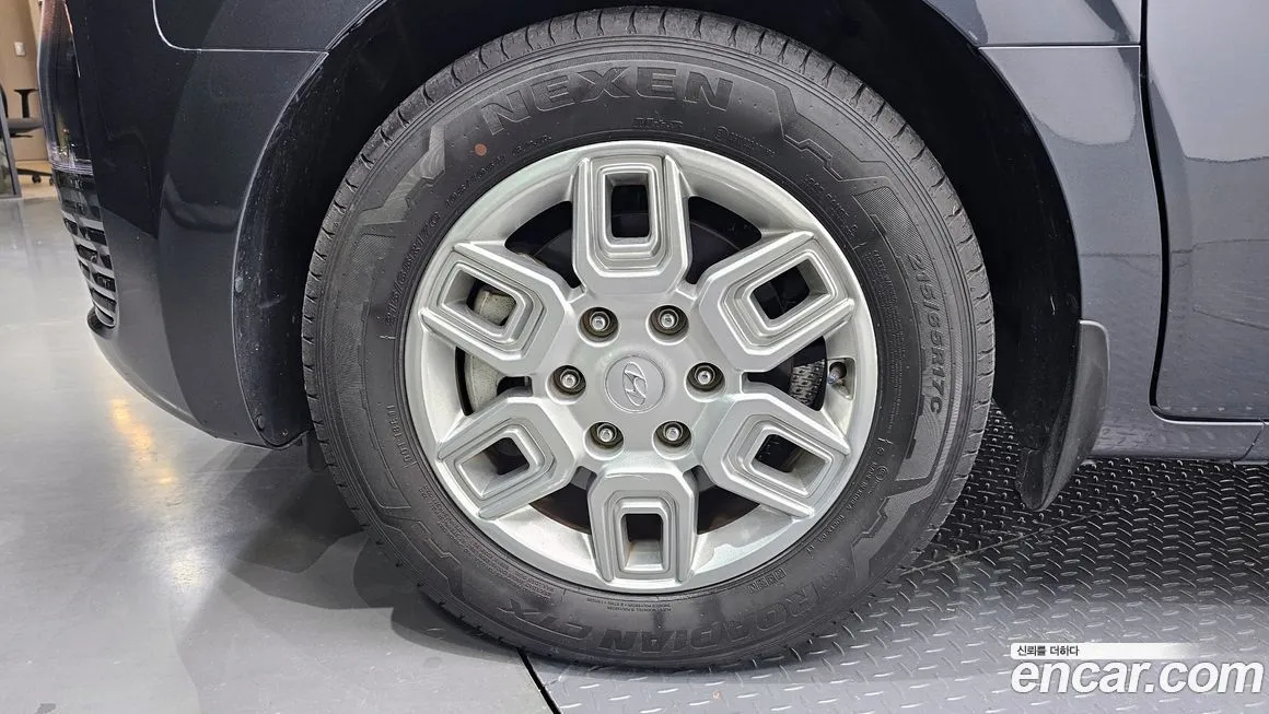 Hyundai Staria 2023 из KR, фото 5