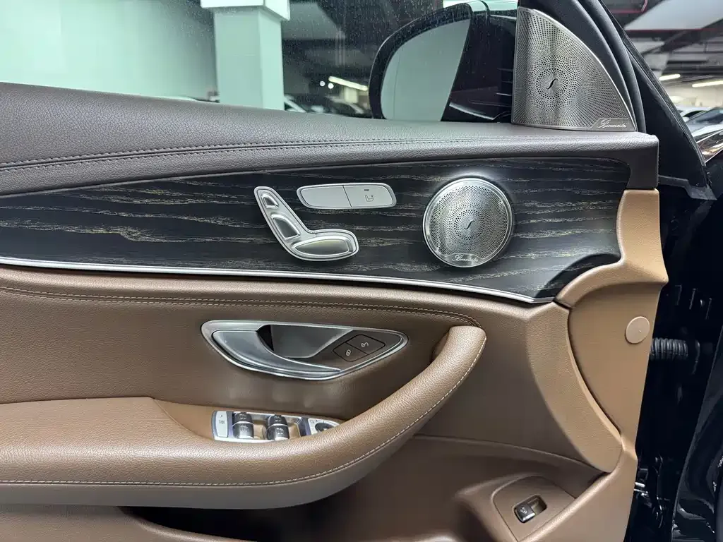 Mercedes-Benz E-Class 2022 из CN, фото 4