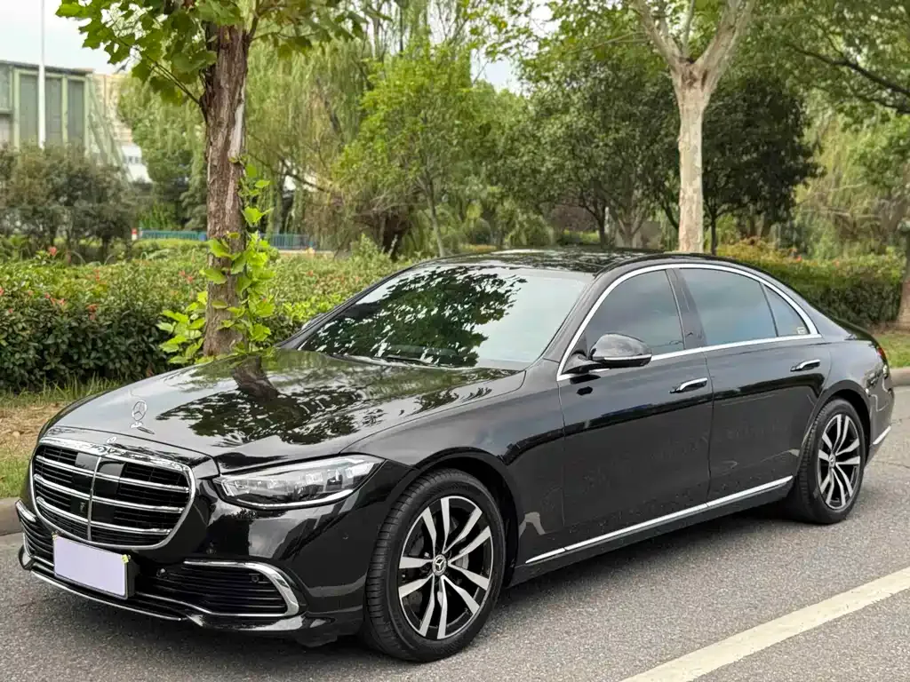 Mercedes-Benz S-Class — фото 1