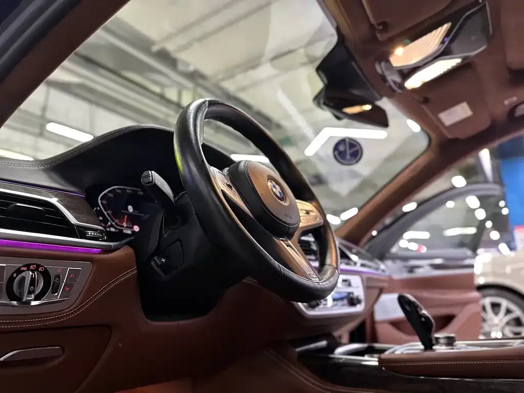 BMW 7 Series 2022 из CN, фото 10