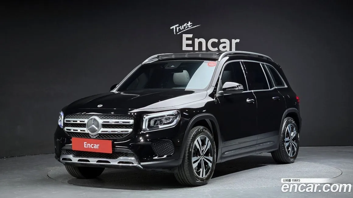 Mercedes-Benz GLB-Class — фото 1