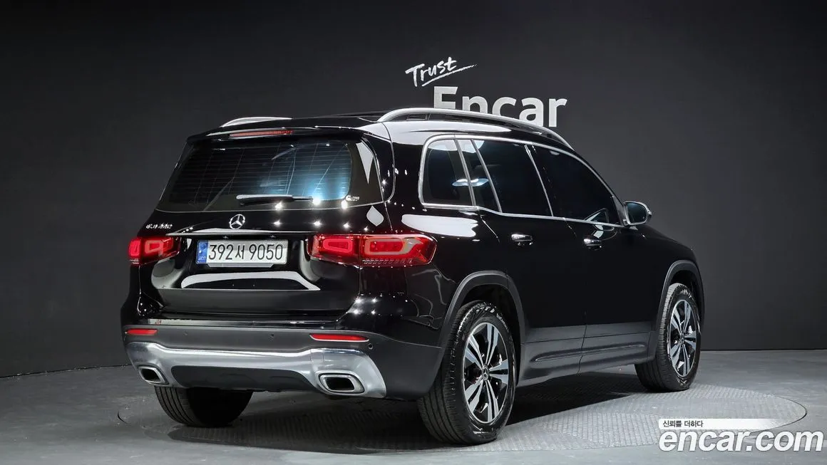Mercedes-Benz GLB-Class — фото 2