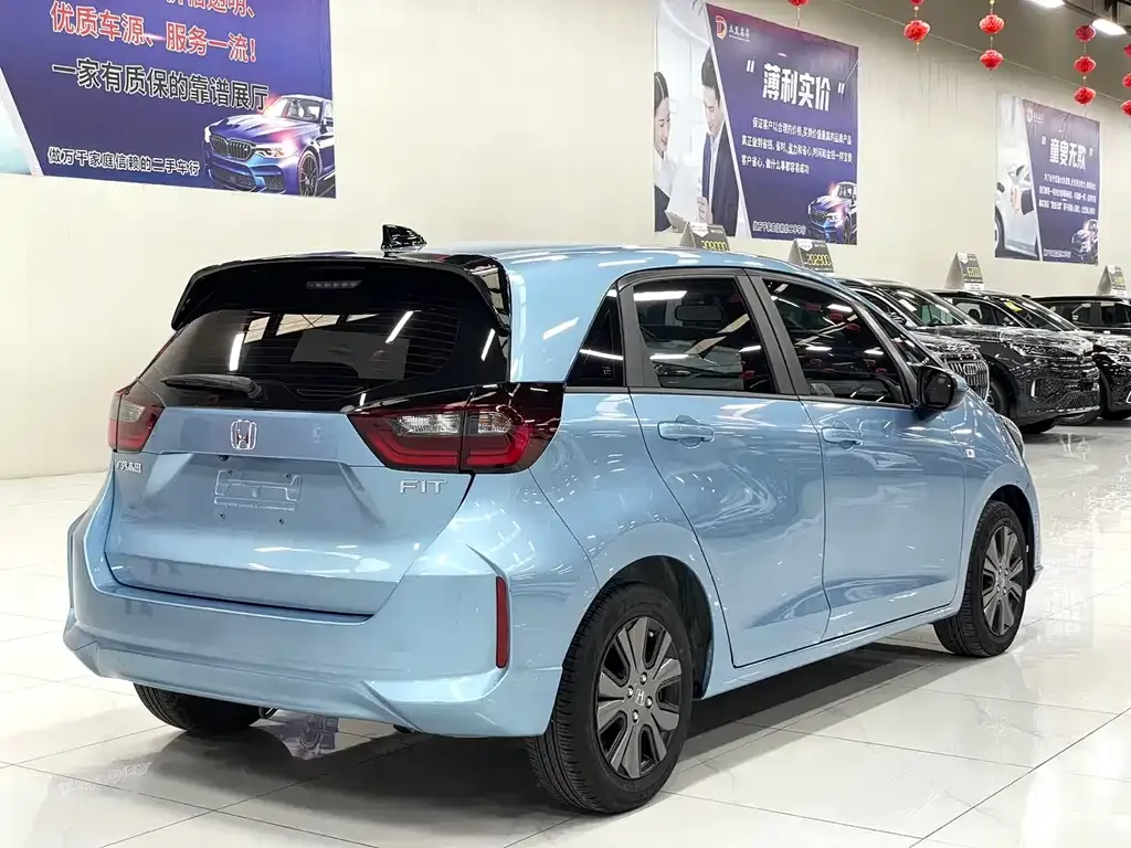 Honda Fit — фото 6