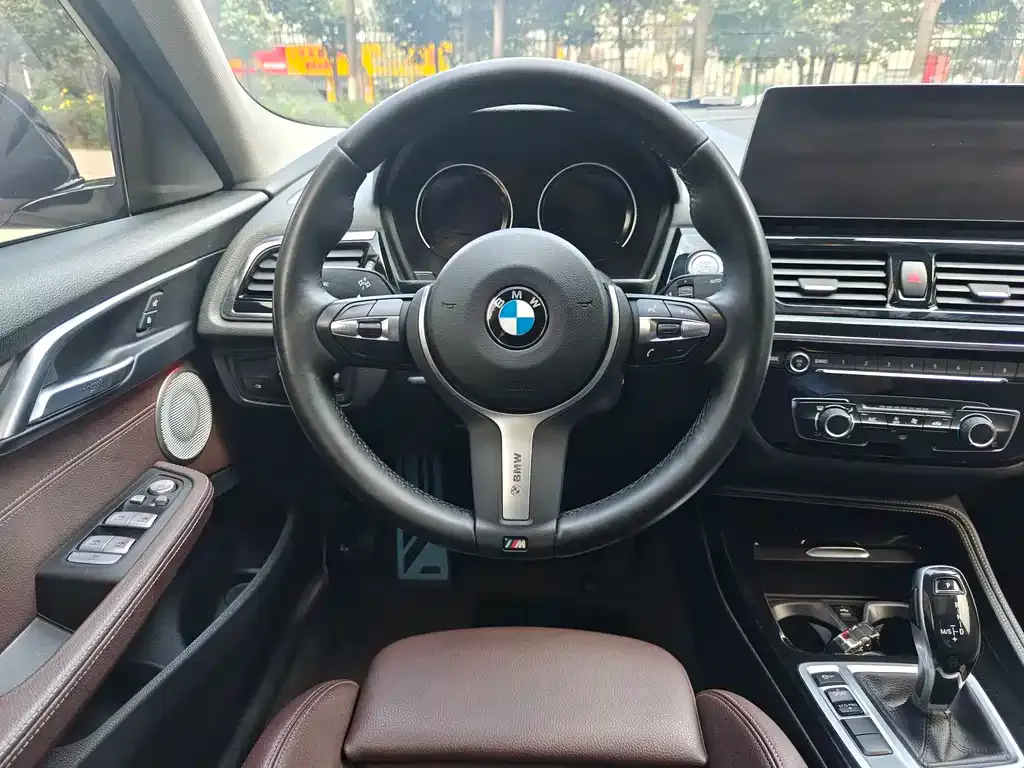 BMW 1 Series 2022 из CN, фото 10