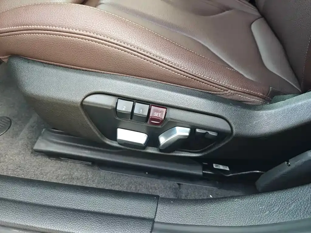 BMW 1 Series 2022 из CN, фото 7