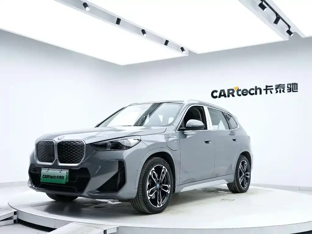 BMW iX1 2025 из CN, фото 7