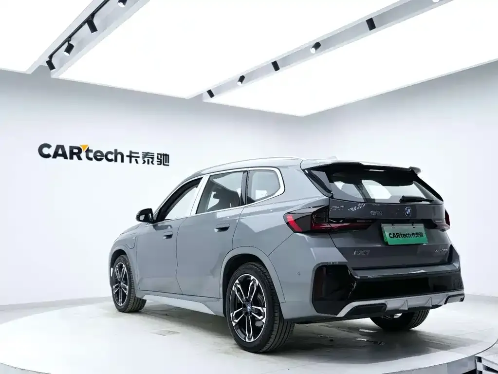 BMW iX1 2025 из CN, фото 9