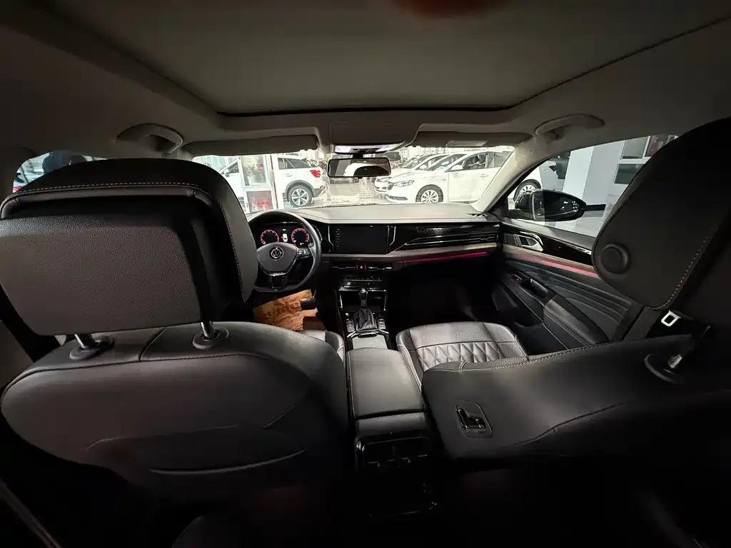 Volkswagen Passat 2021 из CN, фото 6